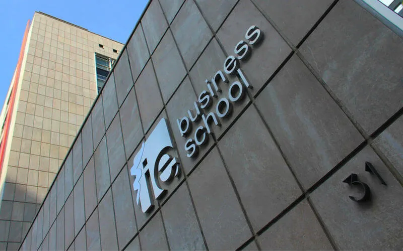 IE商學院